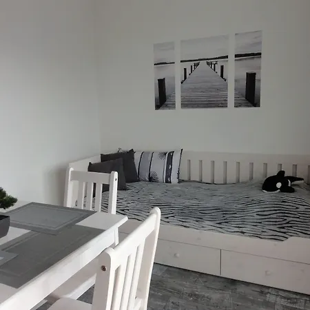 게스트하우스 Adlerhorst 3*